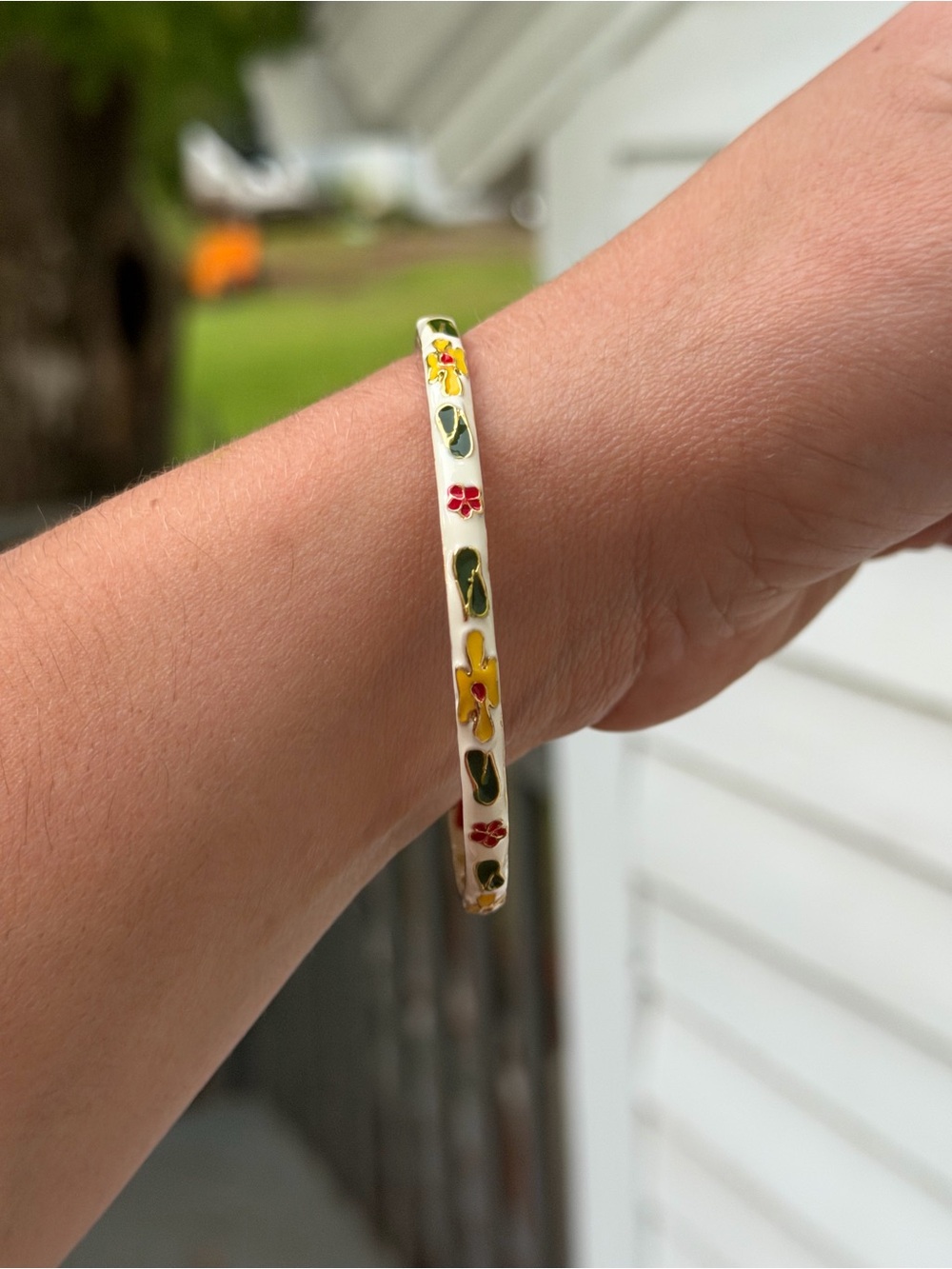 White Enamel Floral Cloisonné Bangle Bracelet with Yellow & Green Floral Motifs